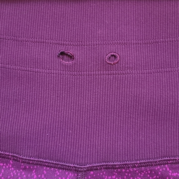 Lululemon Shake It Out Crop - Picture 16 of 16